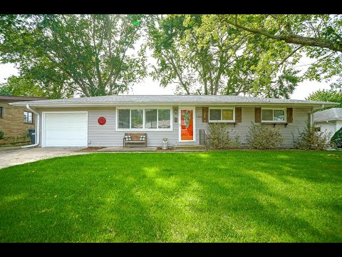 1304 Monroe St, Pekin, IL home video tour