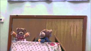 Puppets tell Resurrection Story