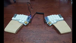 DIY a wooden wrest rest for corne split keyboard