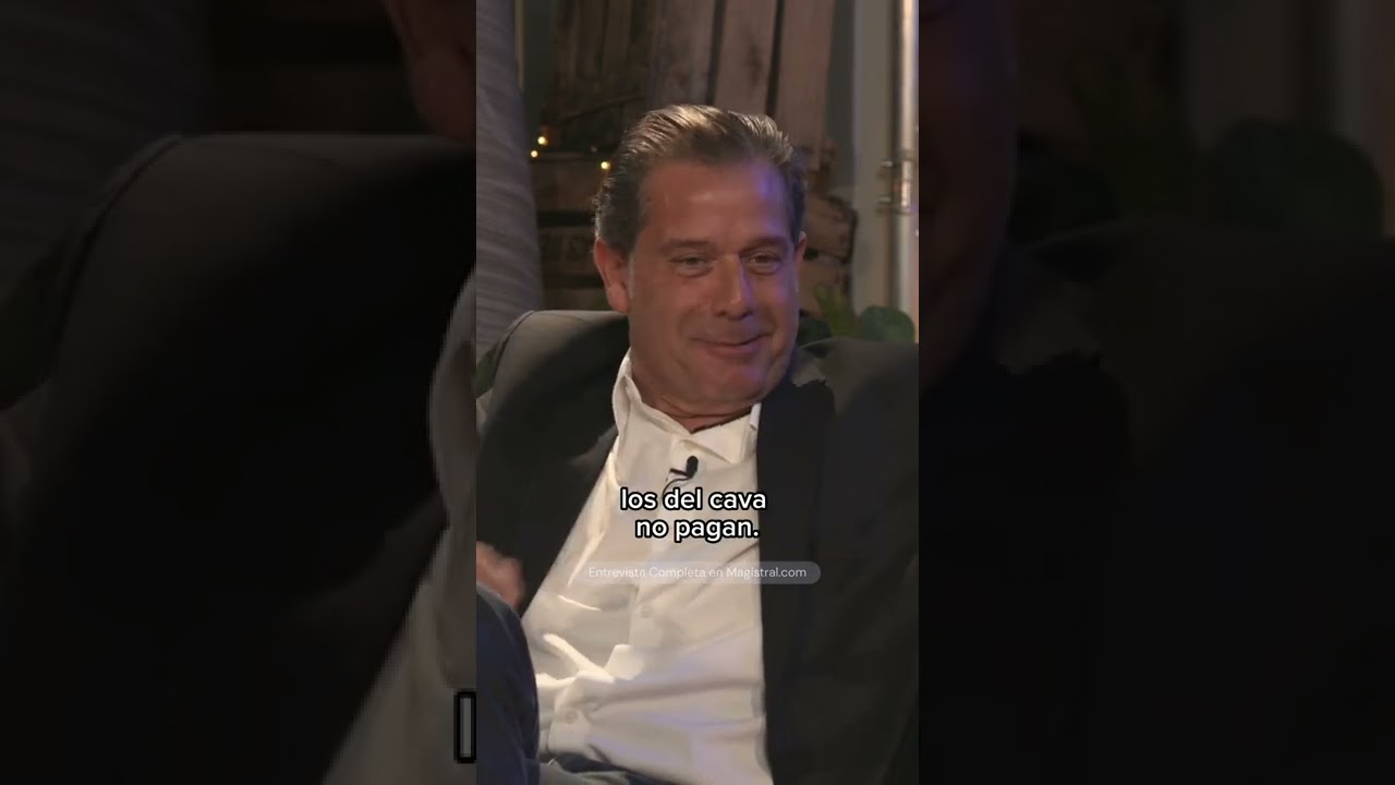 ¿Cómo se pasó de brindar con cava en las campanadas de T5 a hacerlo con Estrella Galicia?