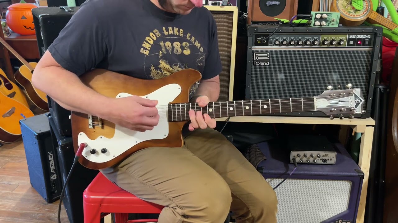 1960s Kay Vanguard 1-pickup electric guitar - YouTube