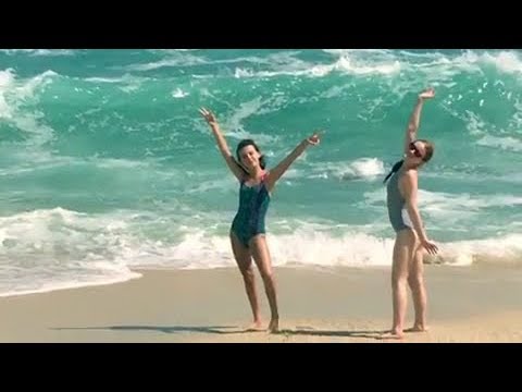 Millie Bobby Brown And Sadie Sink At Mexico Beech Youtube