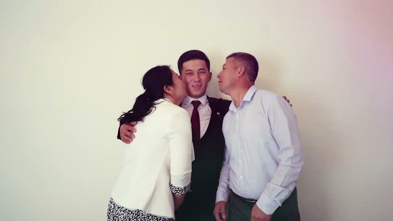 Атабек Жасмина Закс