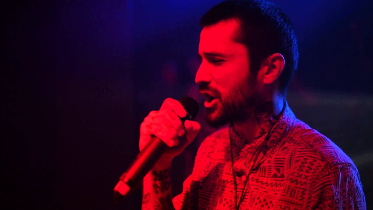 колола слушать