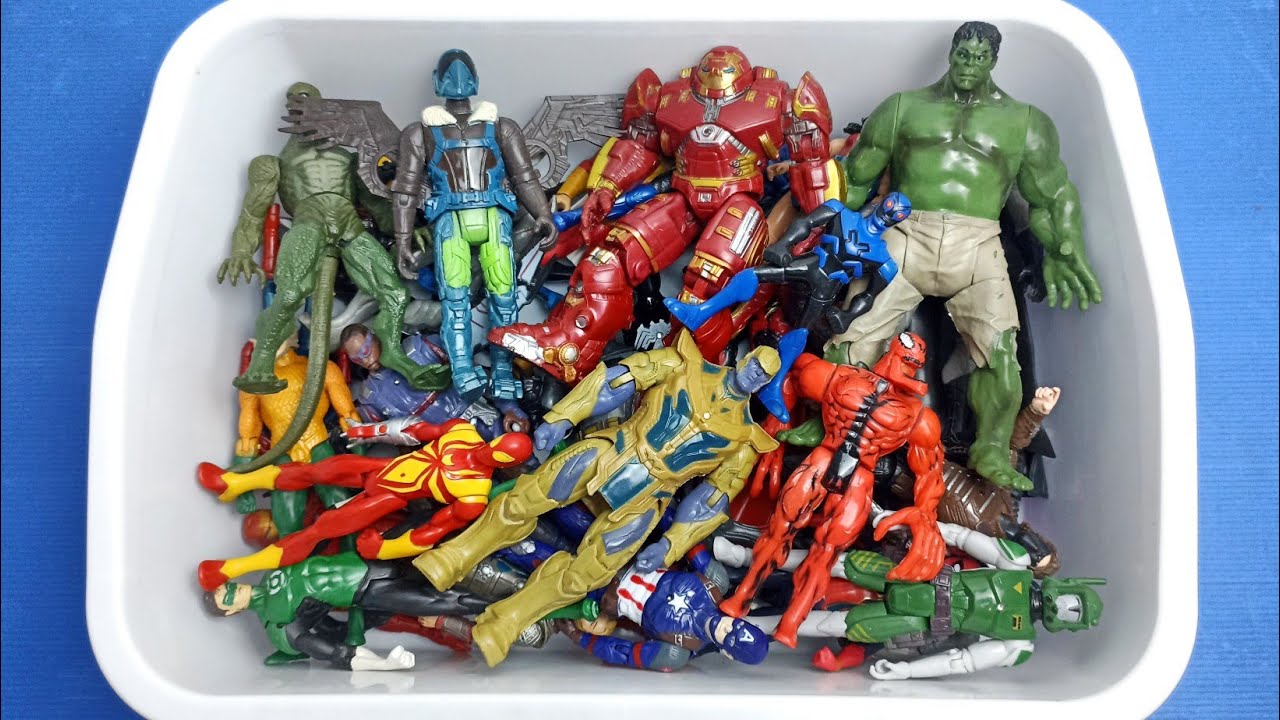 Marvel and DC | Action figure, Thanos Armore, Green Hulk, Hulk Buster,