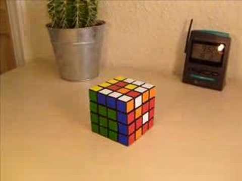 Self Solving 4x4 Rubik Cube Animation