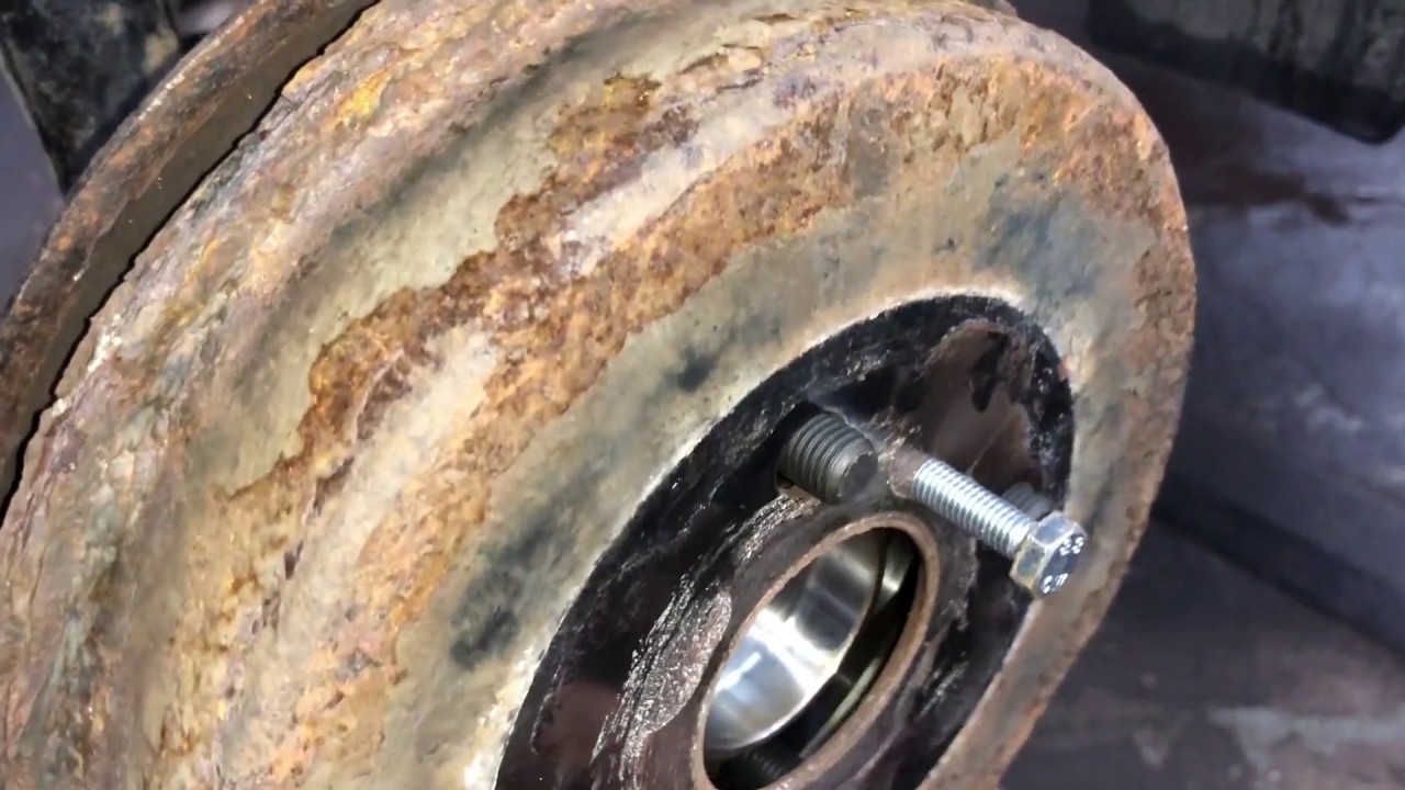 Toyota Yaris Rear Wheel Bearing Change How To DIY 2005-2013 XP90