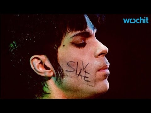 Prince Warns Young Artists: Record Contracts Are 'Slavery' - YouTube