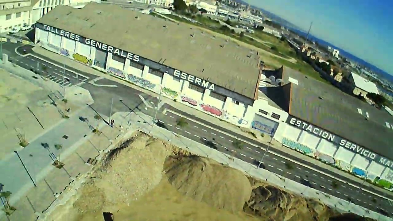 Vol de dron a Mataró al front maritim. (2017)