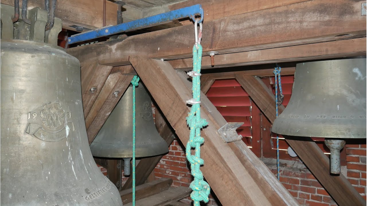 Tuchomie - Dzwony kościoła pw. św. Wojciecha [DwWP #261]