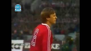 Eliminatorias Mundial 1986: Unión Soviética 1-0 Dinamarca (25/09/1985). Narración en ruso.