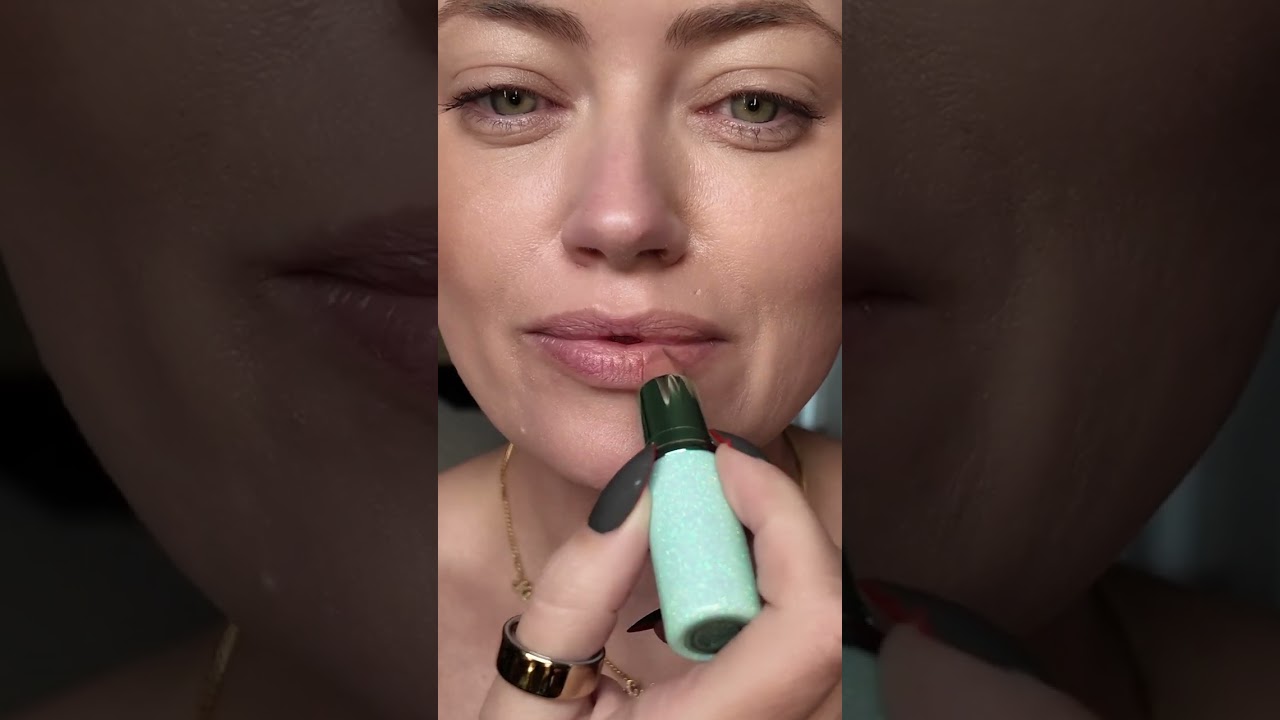 ignore my foundation this was too good not to show you immediately 