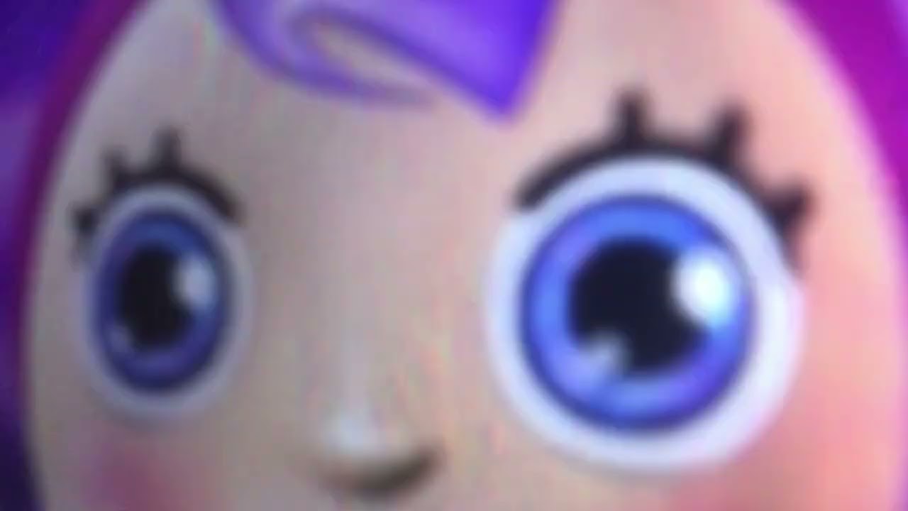 Special Agent Oso: Live and Leaf Rub: Oso Teaches Sadie How To Use White Paper And Crayons Make Red