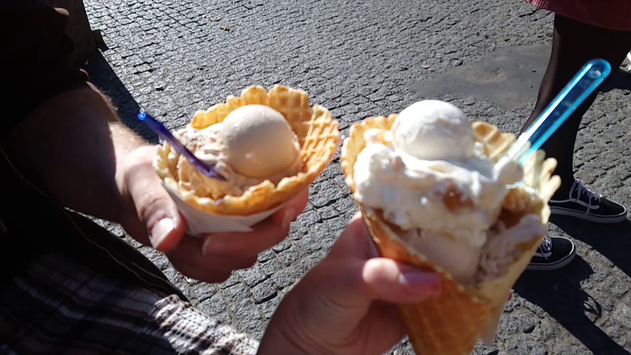 So Mega Riesig Sind Diese Kugeln Eis In Berlin Bei Aldemir Der 