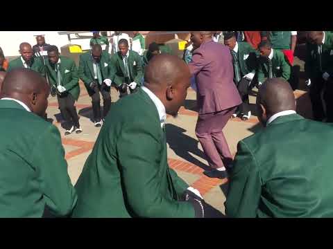 Royal Messengers - Ingoma Yami Iyavuma live video @Glebehostel