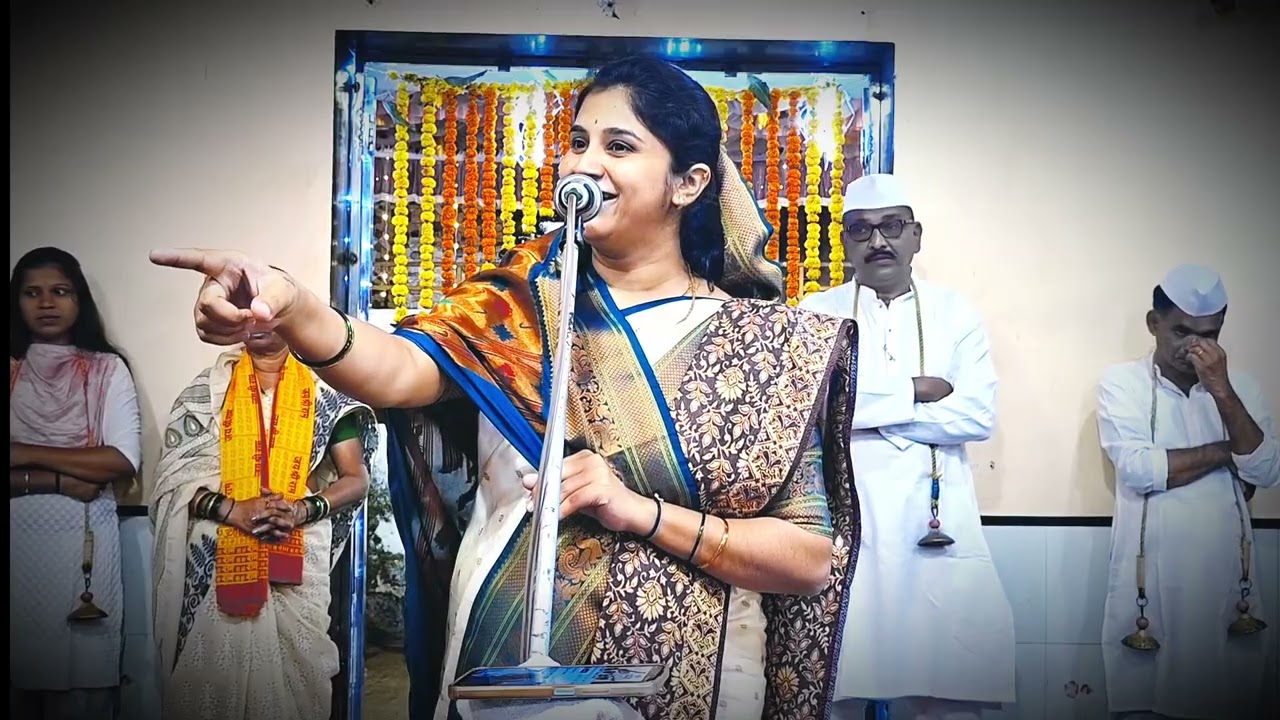 लहानपण दे गा देवा । मुंगी साखरेचा रवा ॥१॥ऐरावत रत्न थोर । त्यासी अंकुशाचा मार ॥ध्रु॥ अप्रतिम किर्तन 