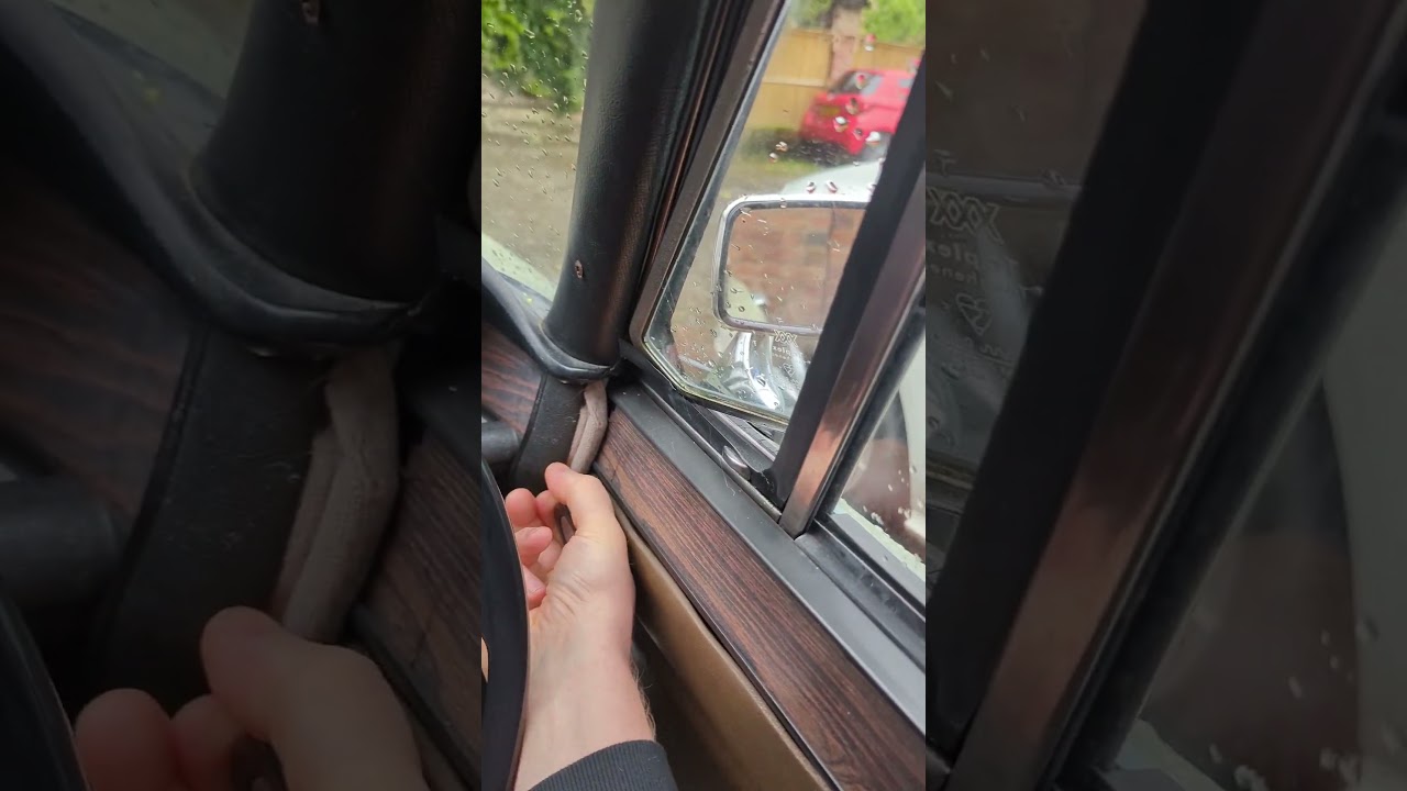 Today's wheels of choice is a 1970 Rover P6 2000 SC, aka the swiss watch