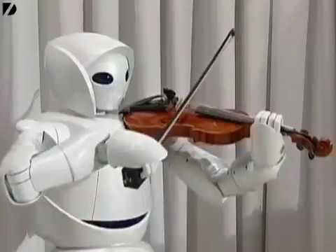 روبوت يعزف الموسيقى 