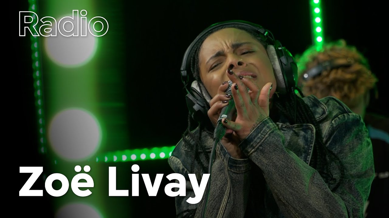 Zoë Livay - 'Ik Zing' & 'Iemand Anders' - live at 3FM (VoorAan)