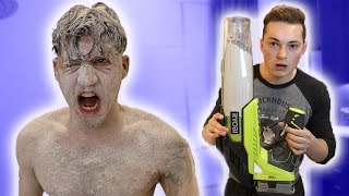 ANGRY FRIEND GETS COVERED IN FLOUR (LEAF BLOWER + FLOUR)