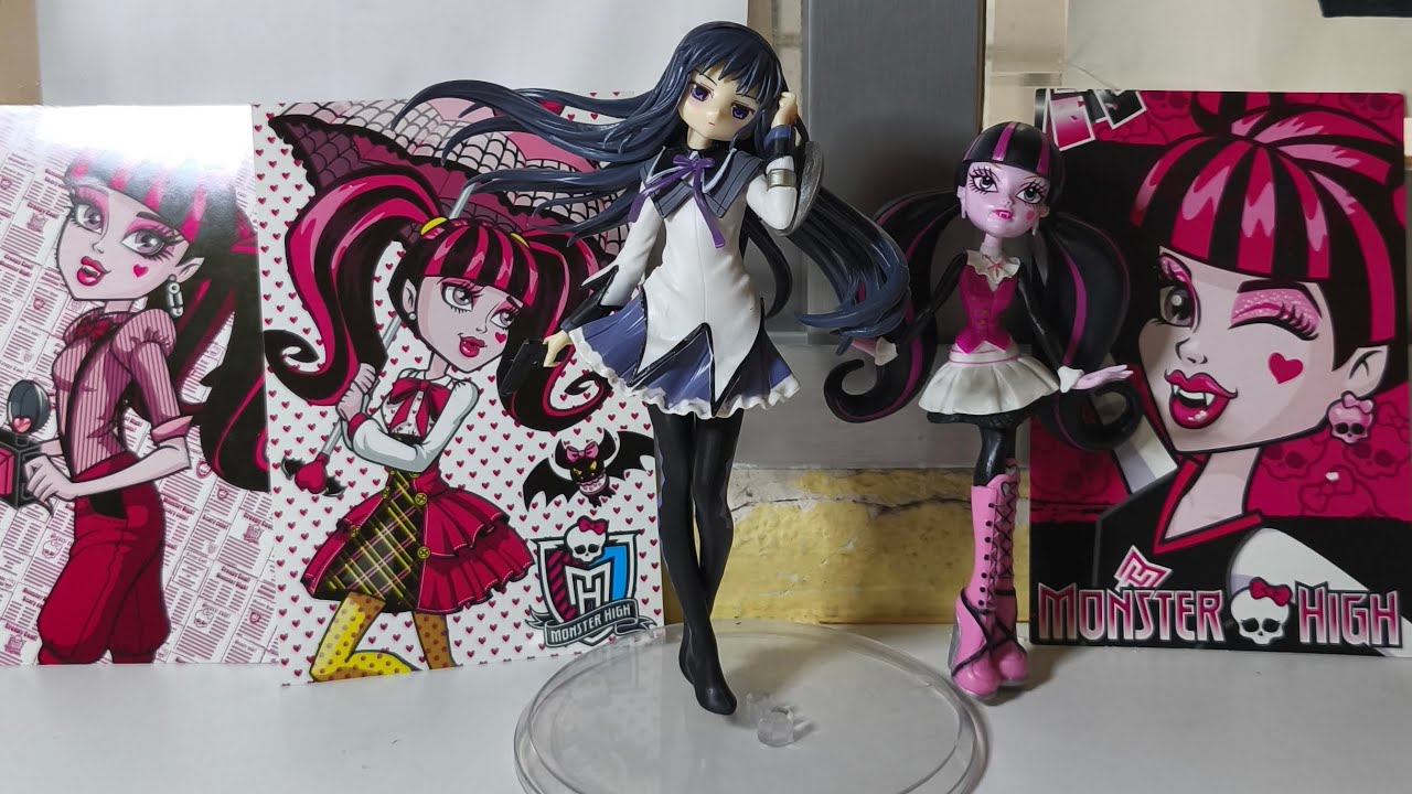 UNBOXING SORPRESA MONSTER HIGH, DRACULAURA Y MÁS.