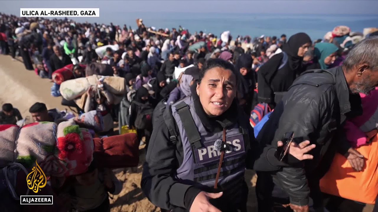 مراسلة قناة الجزيرة تصور أجزاء من عودتها إلى منزلها في مدينة غزة