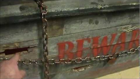 Monster In A Box-Halloween Prop