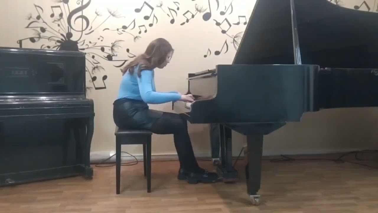 Ф.Шопен Вальс h moll .Виконує Кудлай Поліна