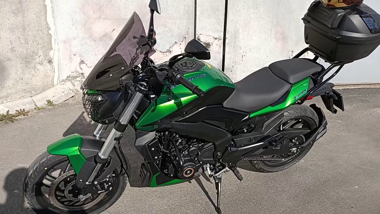 Bajaj 400 купить. Баджадж Доминар 400. Мотоцикл Bajaj Dominar 400 Touring. Мотоцикл Bajaj Dominar 400 UG. Bajaj Dominar 400 Touring черный.