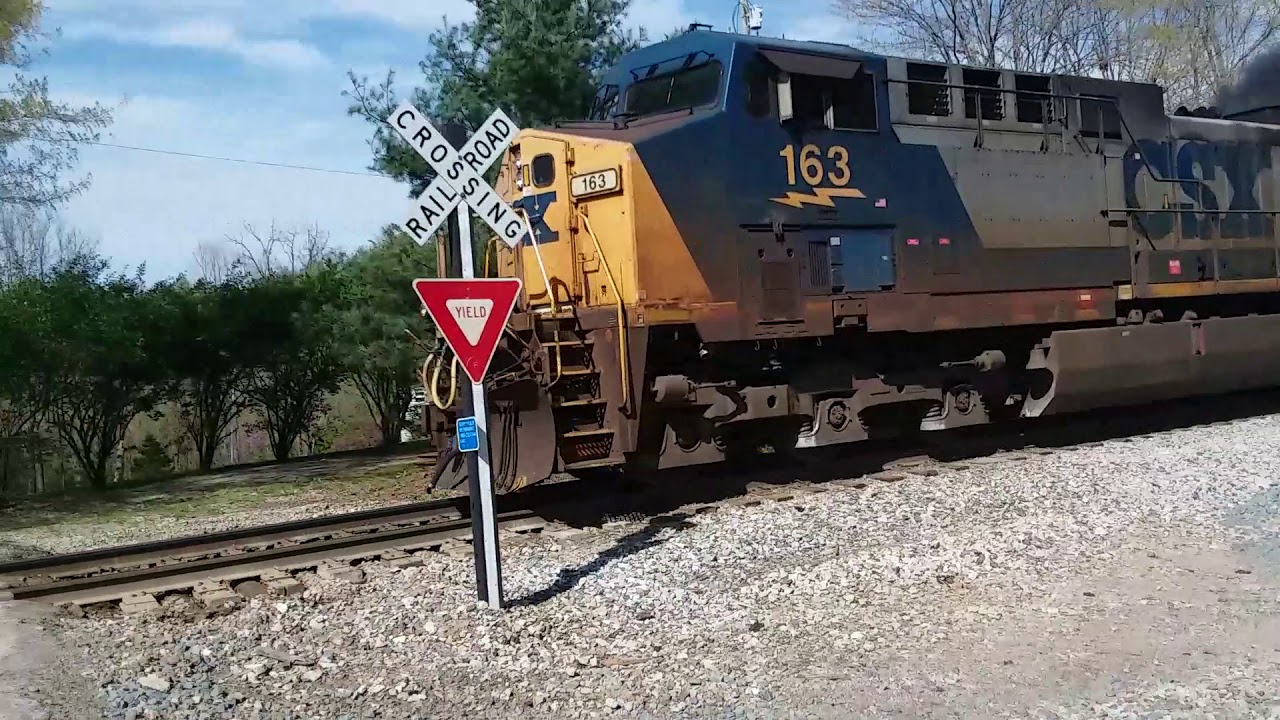CSX #163, #5290 Leads A Manifest Train - YouTube