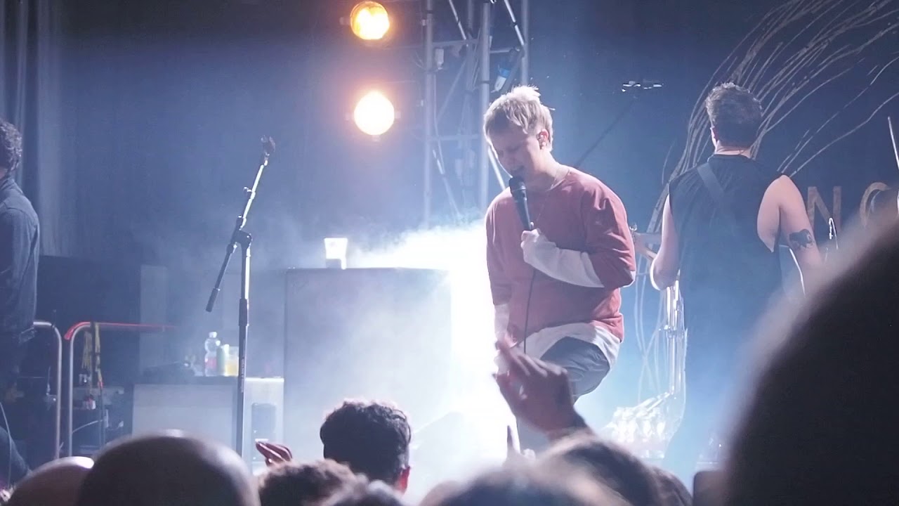 Nothing But Thieves  - Number 13 live @ Zona Roveri Bologna 4/02/2018 - ITALY