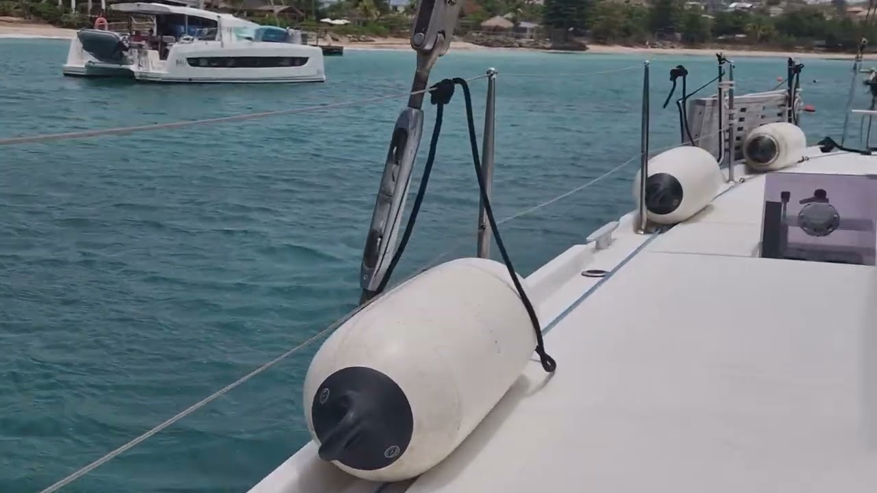 ⁣Sailing Canouan.