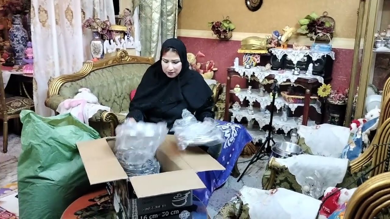 تعالوا شوفوا الهدايا اللي جاتلى يا حبايب قلبي وربنا ما يحرمني منكم ويخليكم ليا يا رب ♥️♥️♥️♥️😘👍🔔