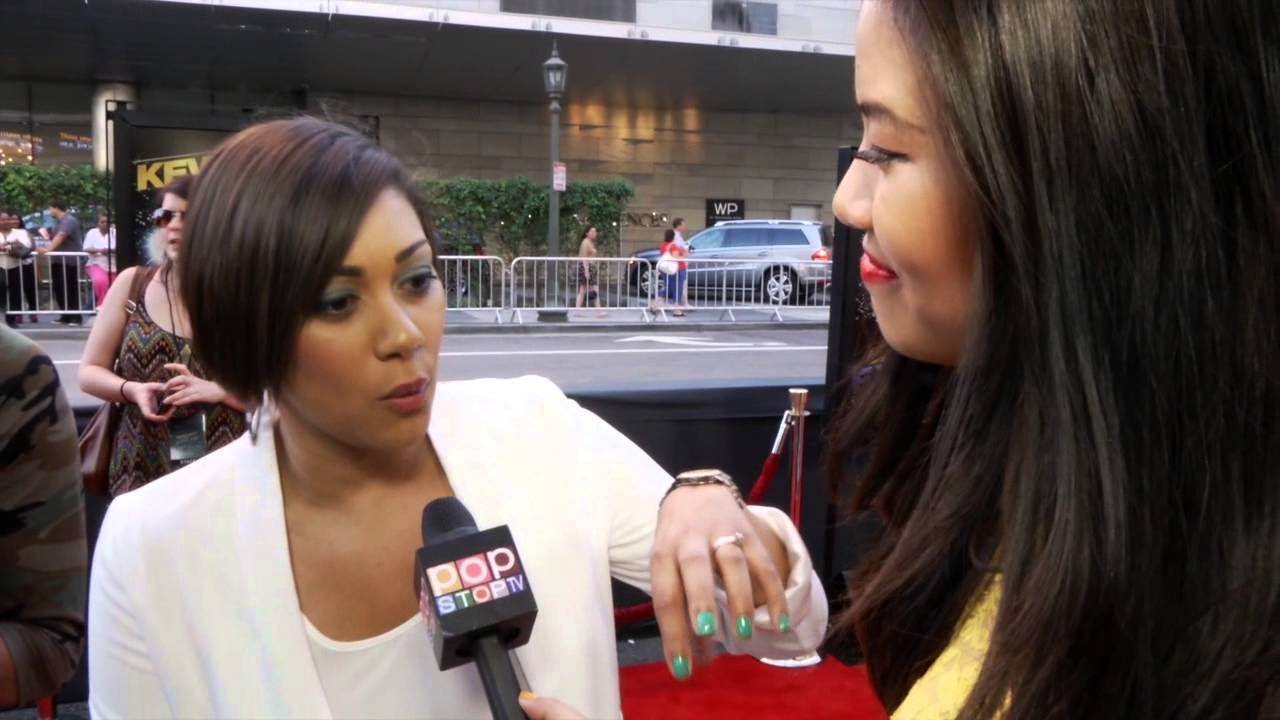 Cynthia Kaye McWilliams at Kevin Hart's Let Me Explain Premiere (UNCUT) Interview