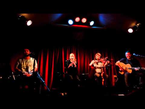 Lankum - 'Salonika' live @ The SÃ©amus Ennis Arts Centre