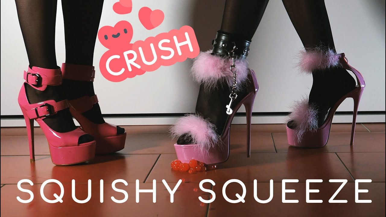 Squeezy Couldn't handle Both of Us 😈 - Crushing Heels