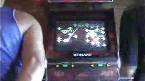 DDR SuperNOVA Battle Mode - Juggleboy and DJ Sterf