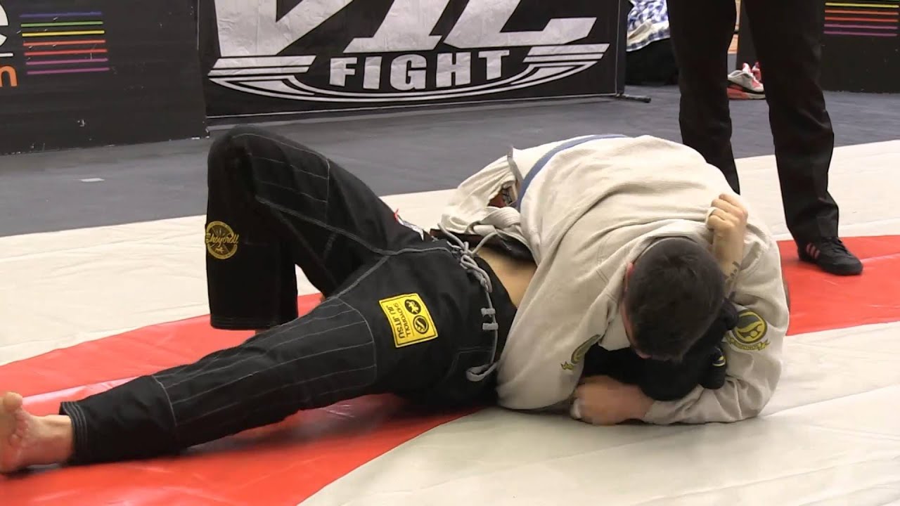 VIC6 ALEXANDRE SPANOUDIS vs ANTONIO BOVINO GI FINALS Blue Belts 77KG