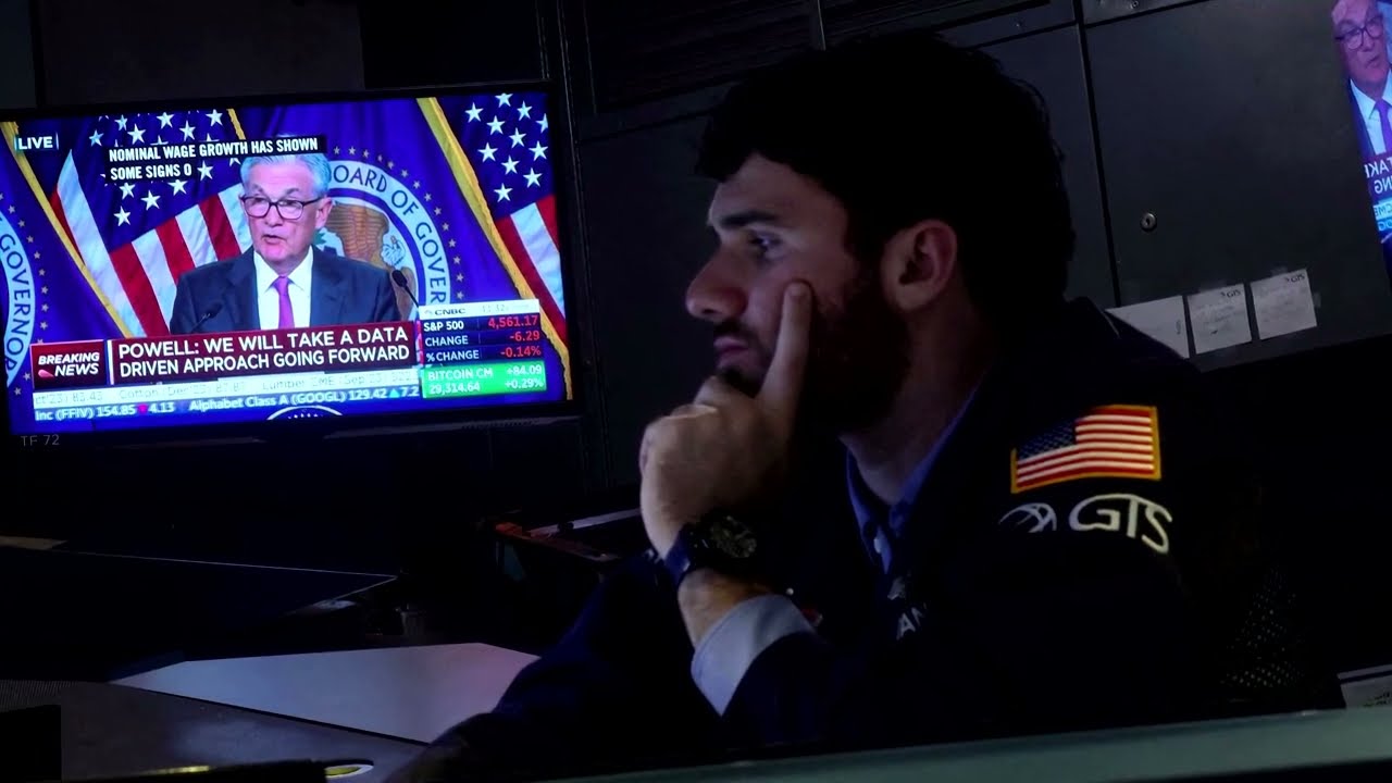 Wall Street finishes mixed, tech stocks slip