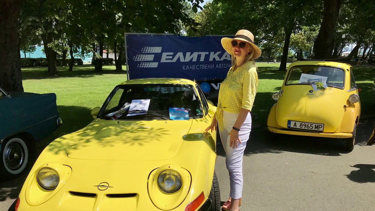 Парад желтых машин