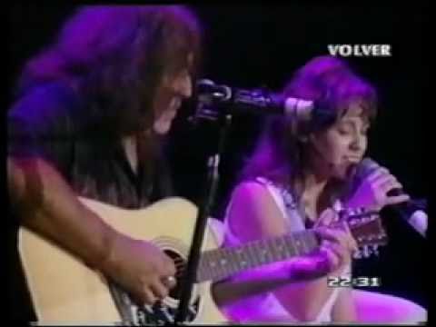 Daniela Herrero & Pappo, "Juntos a la par" (Vivo - Gran Rex 2004) Volver.