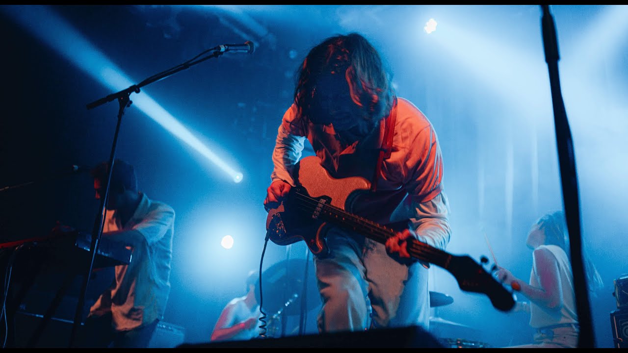 Doubland - 'Sit & Eat' Live at Paradiso Amsterdam