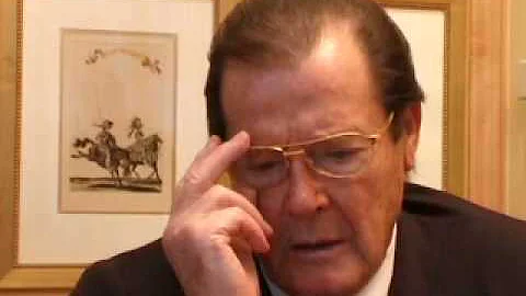 Roger Moore's hilarious Niven story