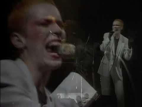 EURYTHMICS SWEET DREAMS VIDEO ALBUM -- Sweet Dreams