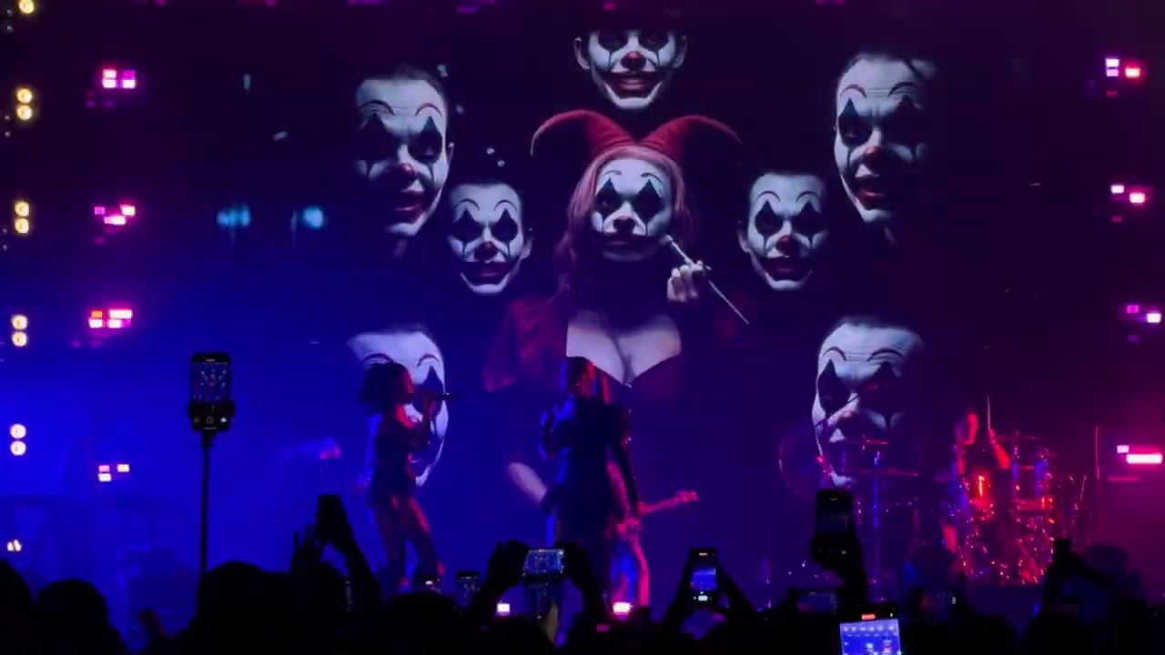 t.A.T.u | Клоуны | Москва | 05.01.2026 | Атмосфера |