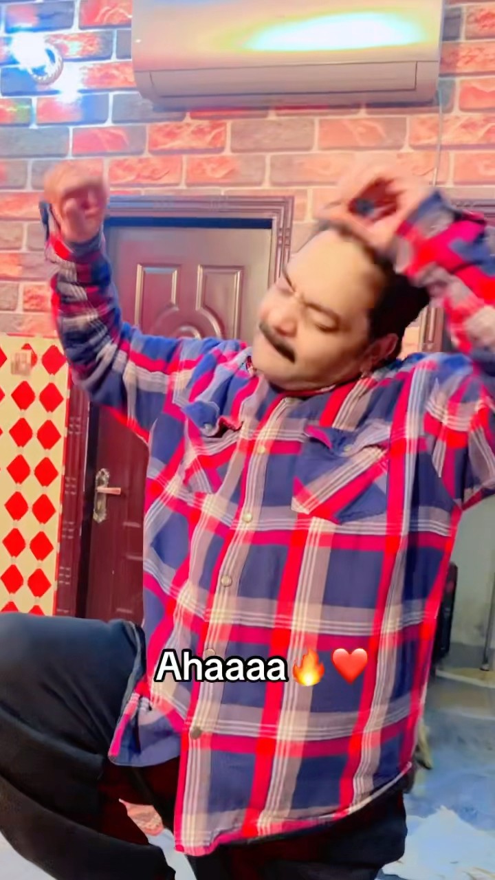 Mujra lga howe ?​⁠@TJPardesiOfficial #shortvideos #entertainment