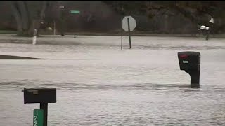 Flooding forces hundreds to evacuate in Monroe County