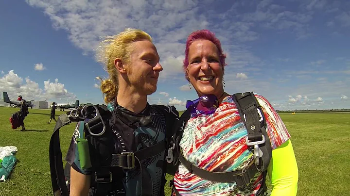 1051 Lee Crepeau Skydive at Chicagoland Skydiving ...