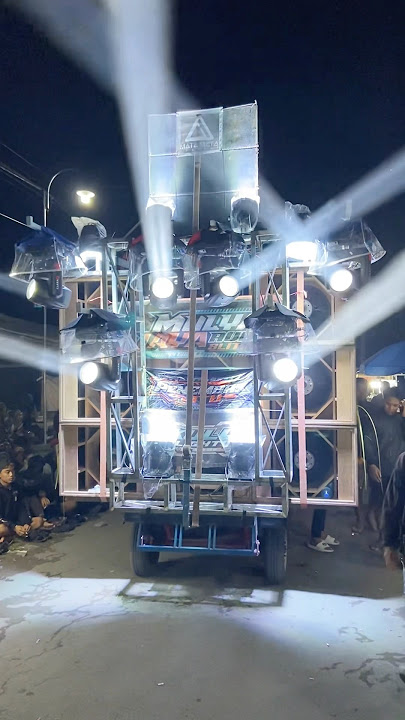 Sound system mulya jaya audio 4 sub parathel   4 line array karnaval karanggondang