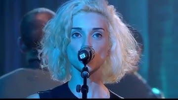 David Byrne ( Talking Heads ) & Annie Clark ( St Vincent ) - WILD WILD LIFE